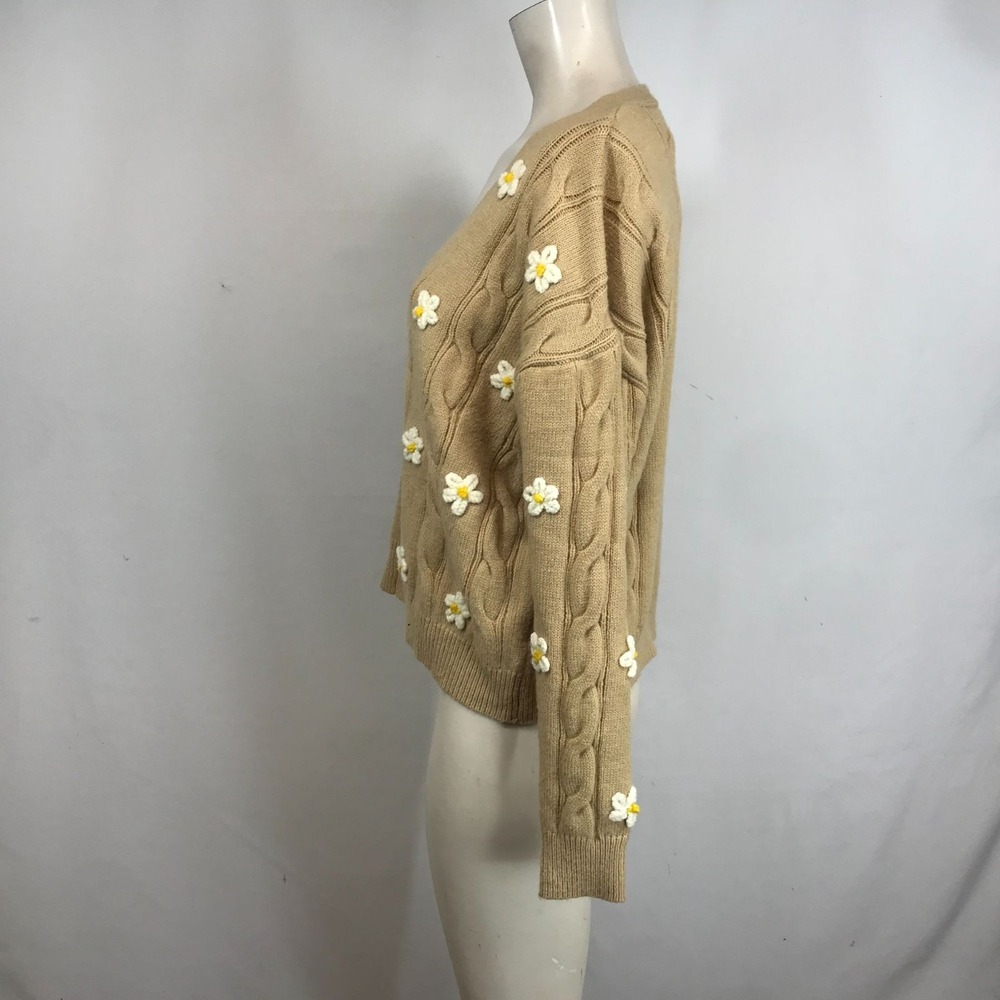 & MERCI - WOMEN'S SMALL - TAN W/FLOWERS LONG SLEEVE CABLIE KNIT V NECK CARDIGAN - Picture 6 of 8